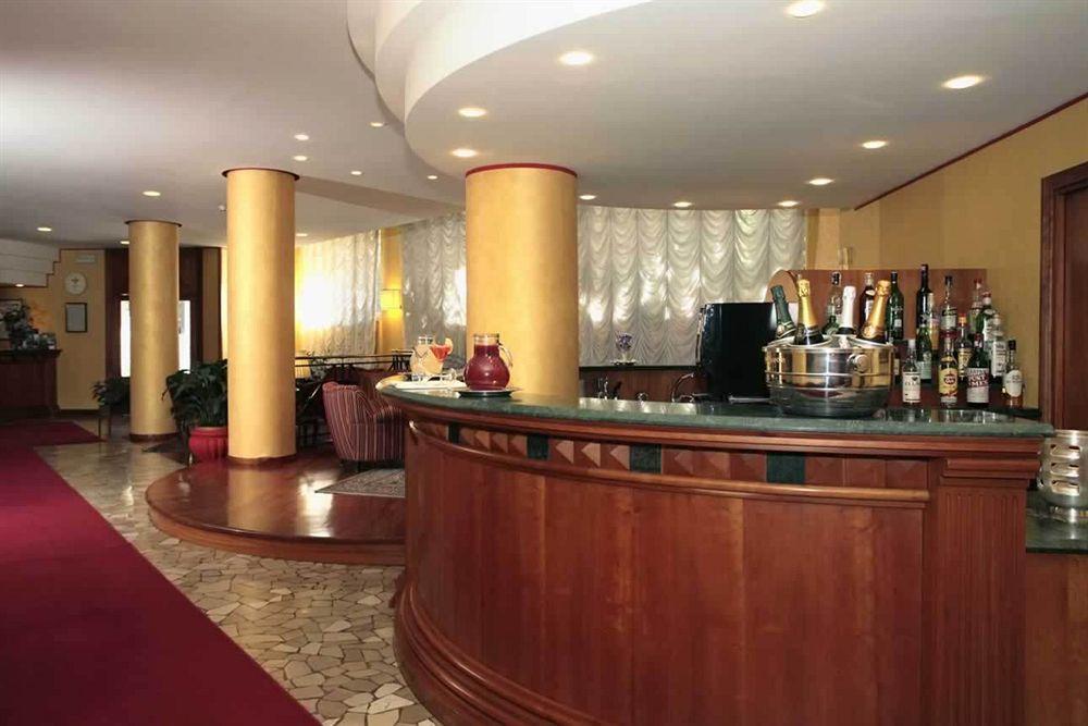 Hotel De Paris Терни Экстерьер фото