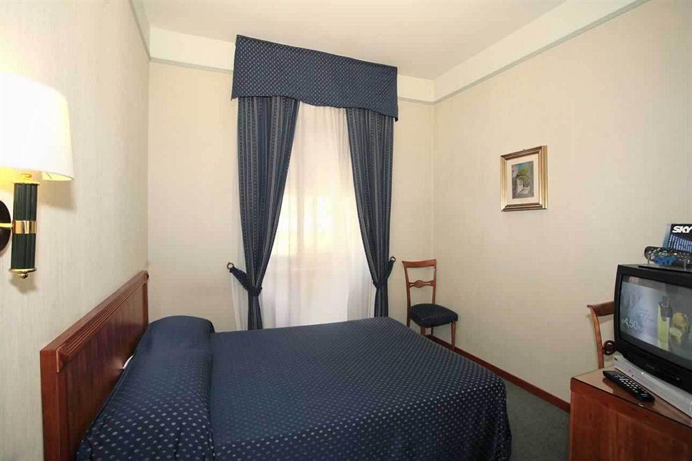 Hotel De Paris Терни Экстерьер фото