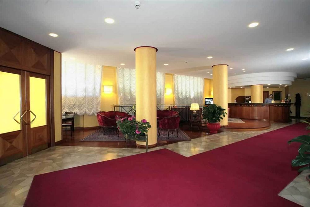 Hotel De Paris Терни Экстерьер фото